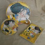 sottopiatti e ceneriera klimt in ceramica